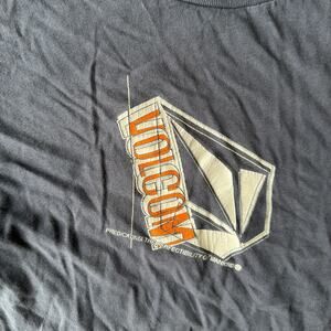 VINTAGE VOLCOM BLACK SHIRT Y2K 00S GRAPHIC MENS MEDIUM SKATE GRUNGE